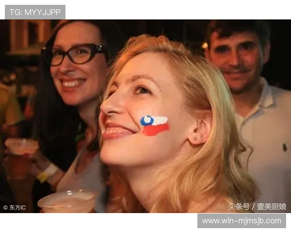 欣赏世界杯最漂亮女球迷：她们的笑容点亮赛场每一角落