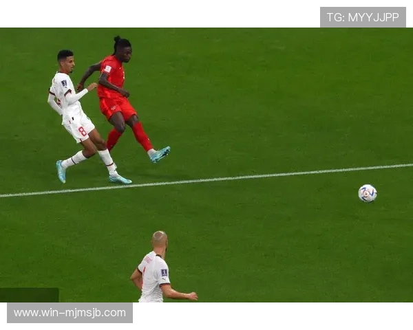 本届世界杯首个乌龙球带来的比赛变化，球队战术调整与未来展望